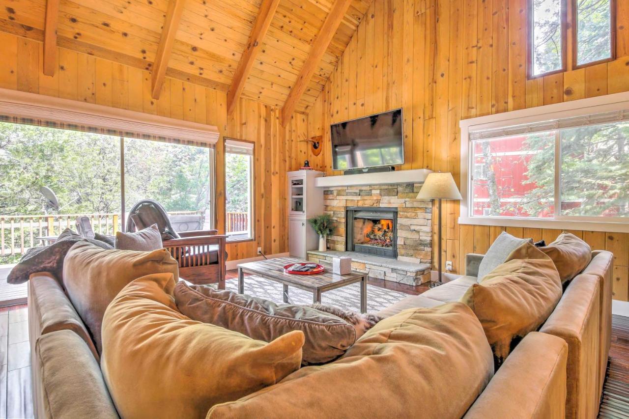 Gorgeous Lake Arrowhead Retreat Game Room And Deck Luaran gambar